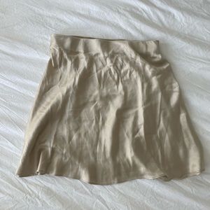Quince washable silk mini skirt in cream/champagne